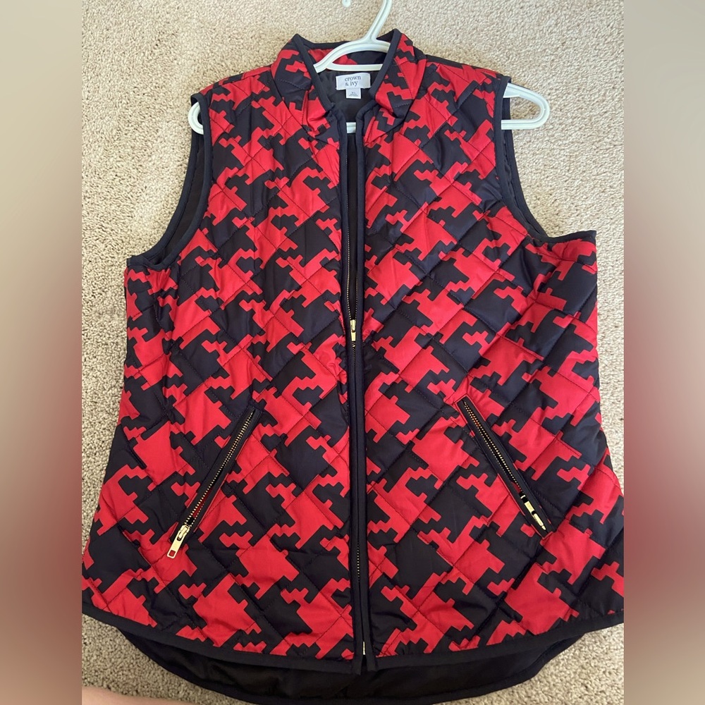 Crown & Ivy Red & Black Vest